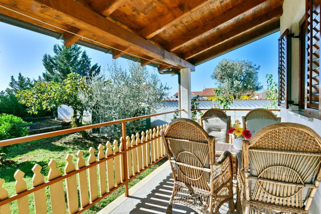 Adriatico Bungalow Porec Exterior photo